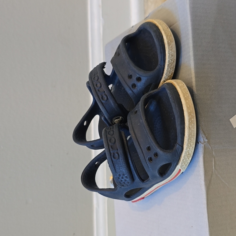 CROCS Navy Kids Sandals